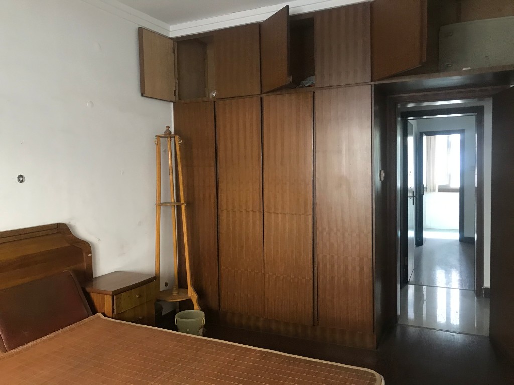 月秀小区  3室2厅2卫    59.8万 月秀小区  3室2厅2卫    59.8万卧室