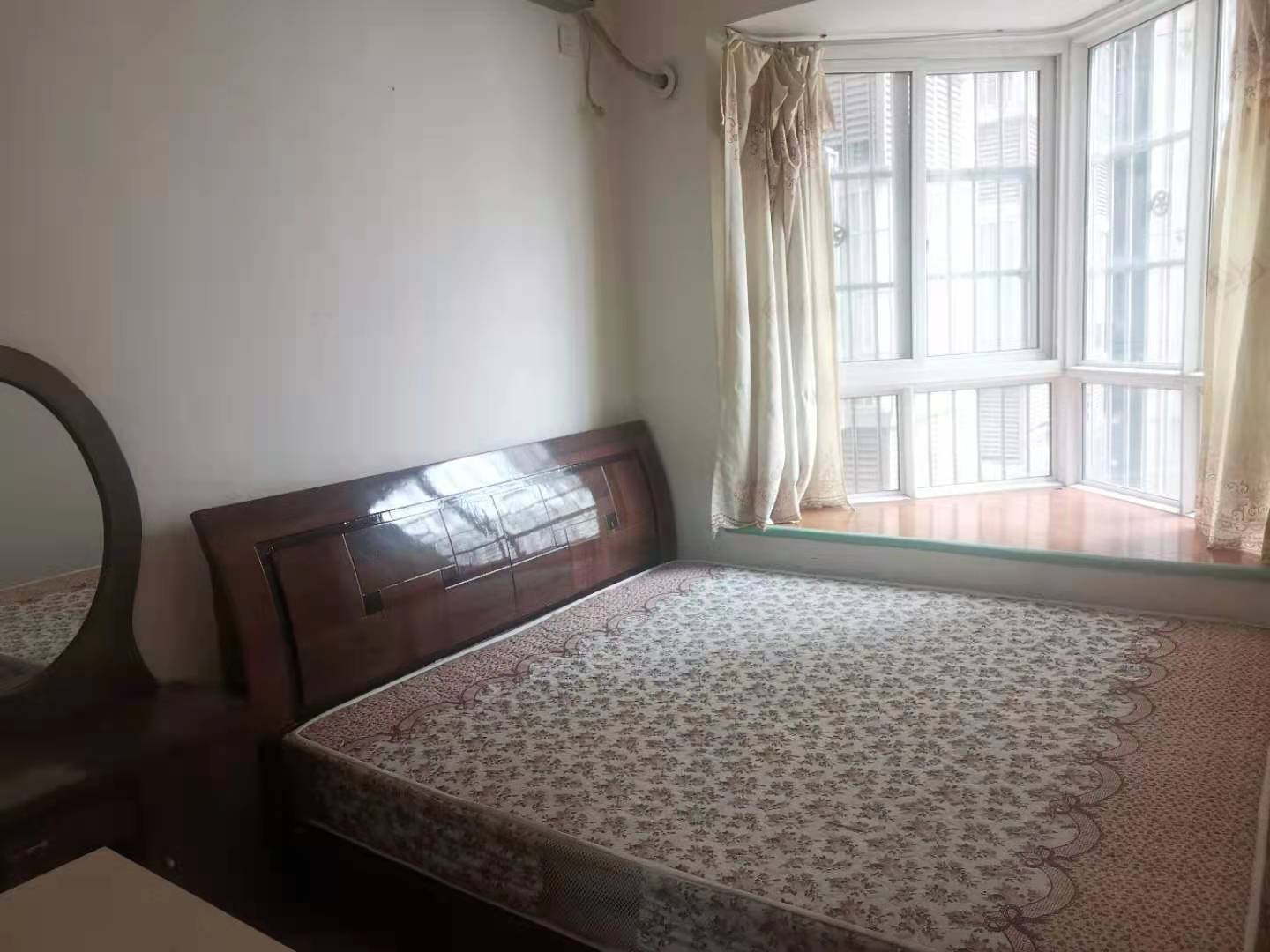 南湖锦苑 1室1厅1卫 1500.0元/月 南湖锦苑 1室1厅1卫 1500.0元/月室内图