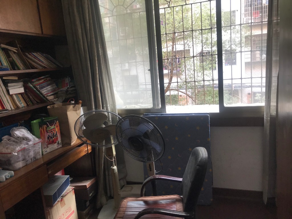 月秀小区  3室2厅2卫    59.8万 月秀小区  3室2厅2卫    59.8万阳台