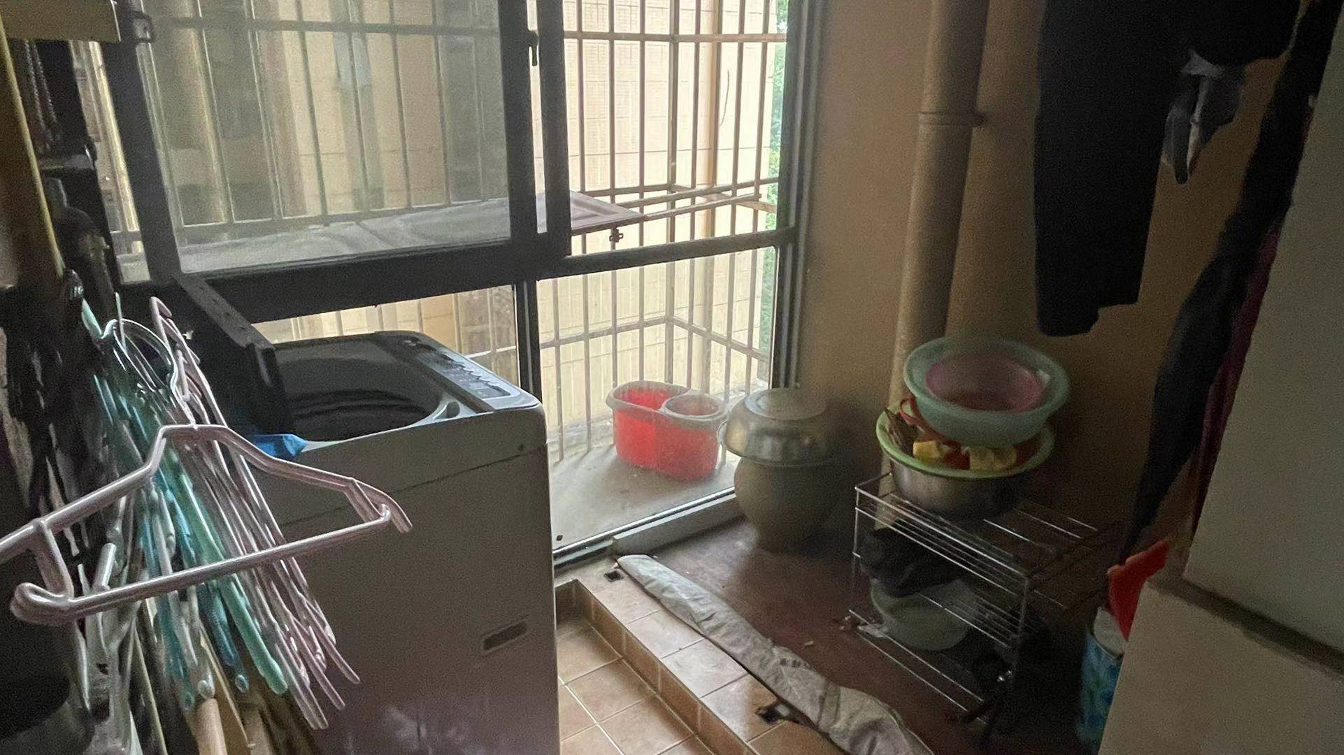 朗基龙堂  3室2厅1卫   3200.00元/月室内图