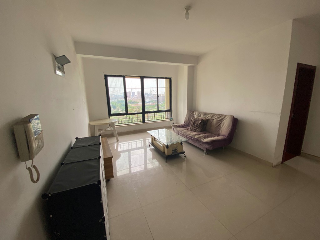 三一歌雅郡 3室2厅1卫 1200.0元/月 三一歌雅郡 3室2厅1卫 1200.0元/月室内图