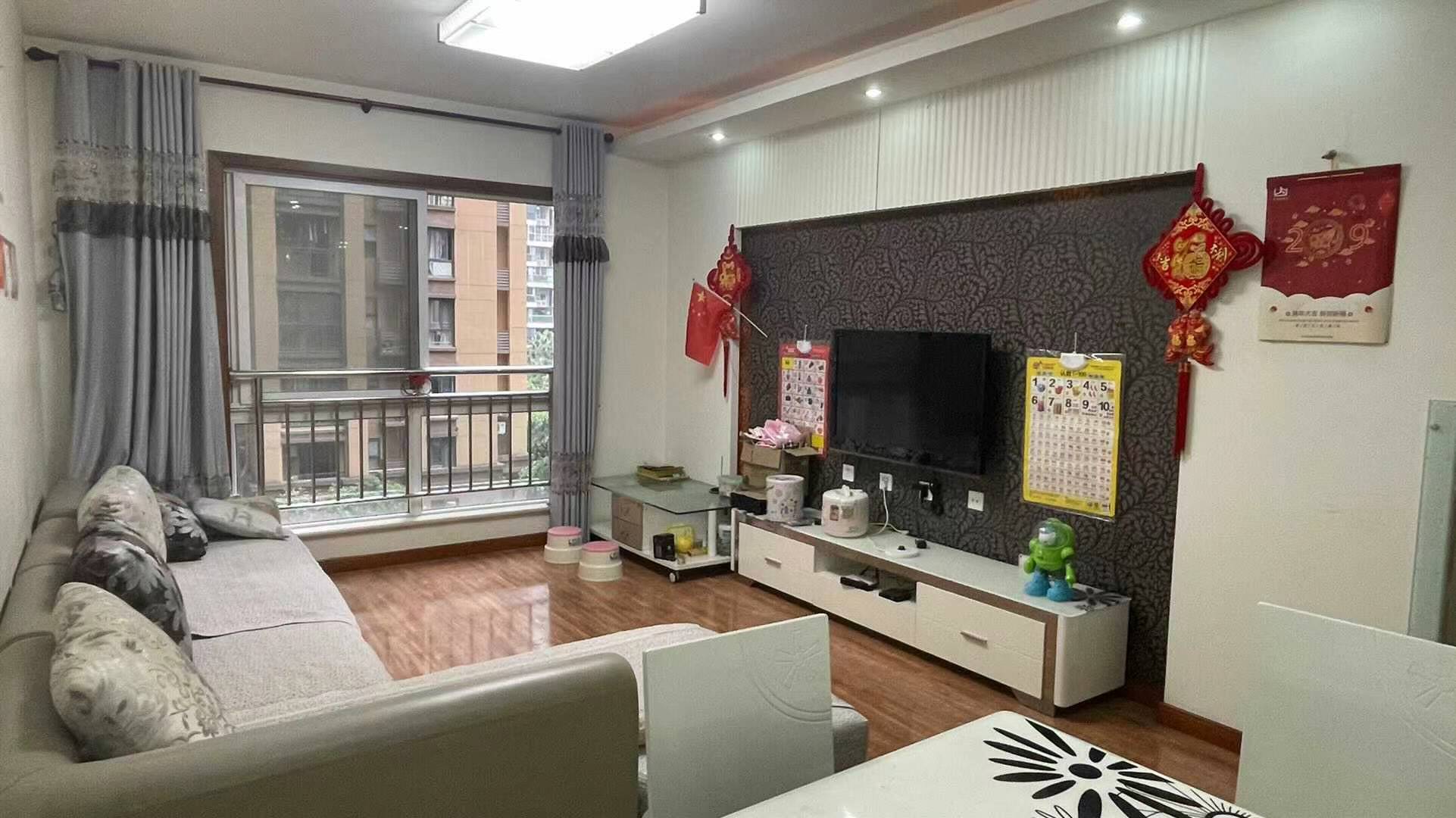 朗基龙堂  3室2厅1卫   3200.00元/月室内图