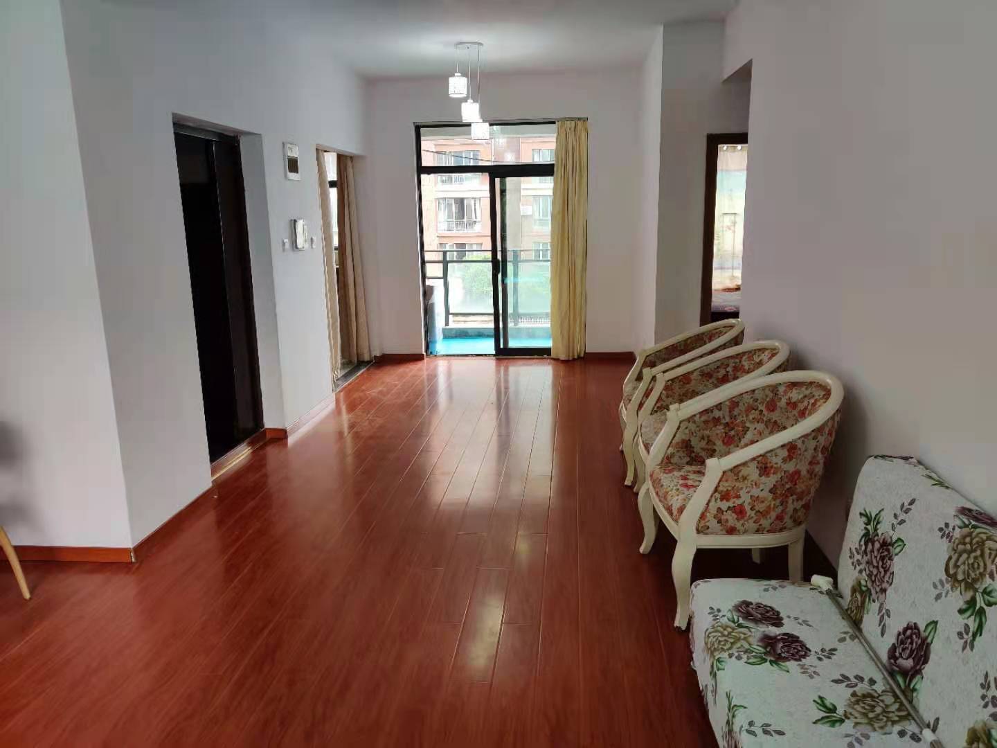 奥林匹克花园 2室2厅1卫 2300.0元/月 奥林匹克花园 2室2厅1卫 2300.0元/月室内图