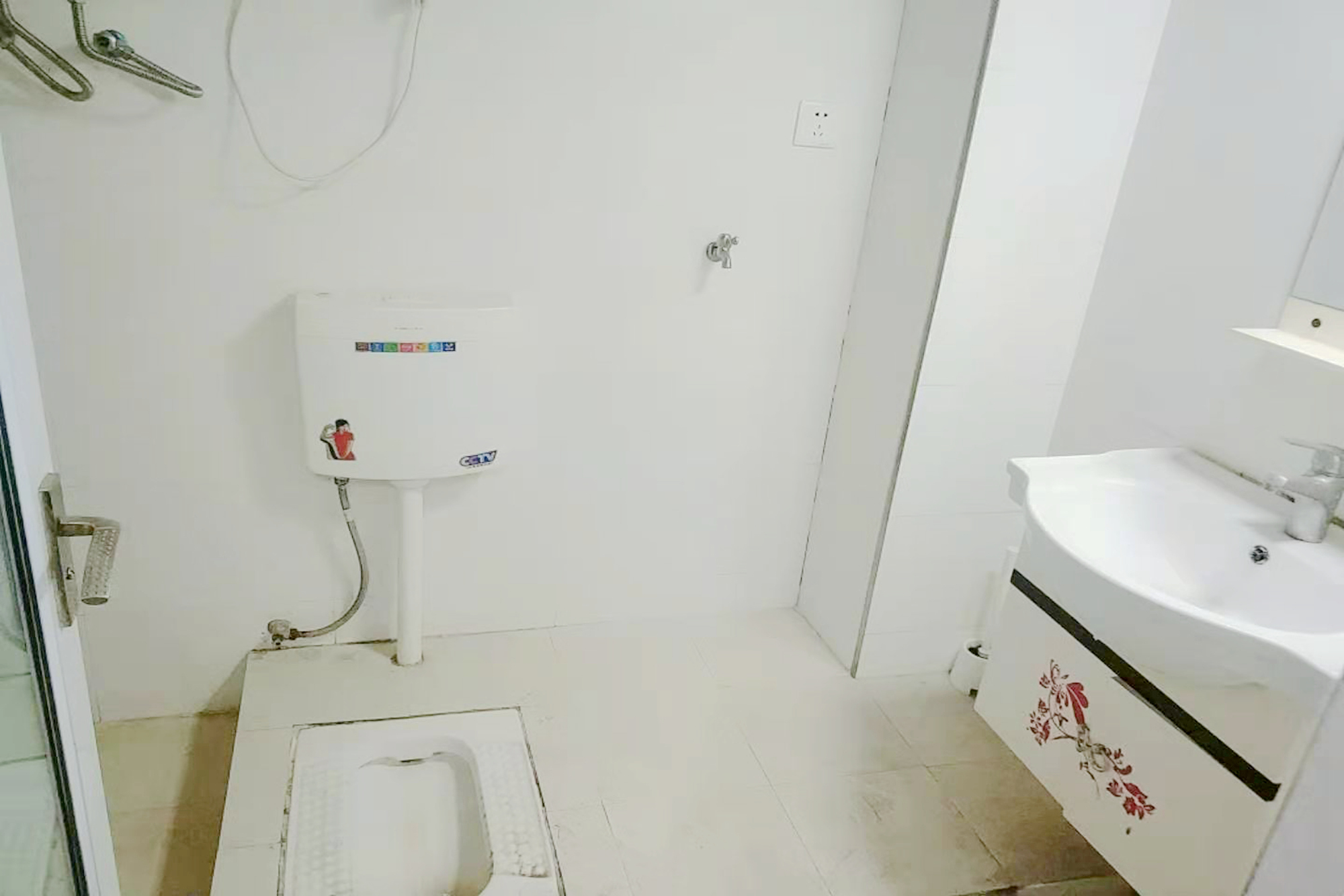 華海3C(天心電子世界)  1室1廳1衛(wèi)    1000.0元/月室內(nèi)圖