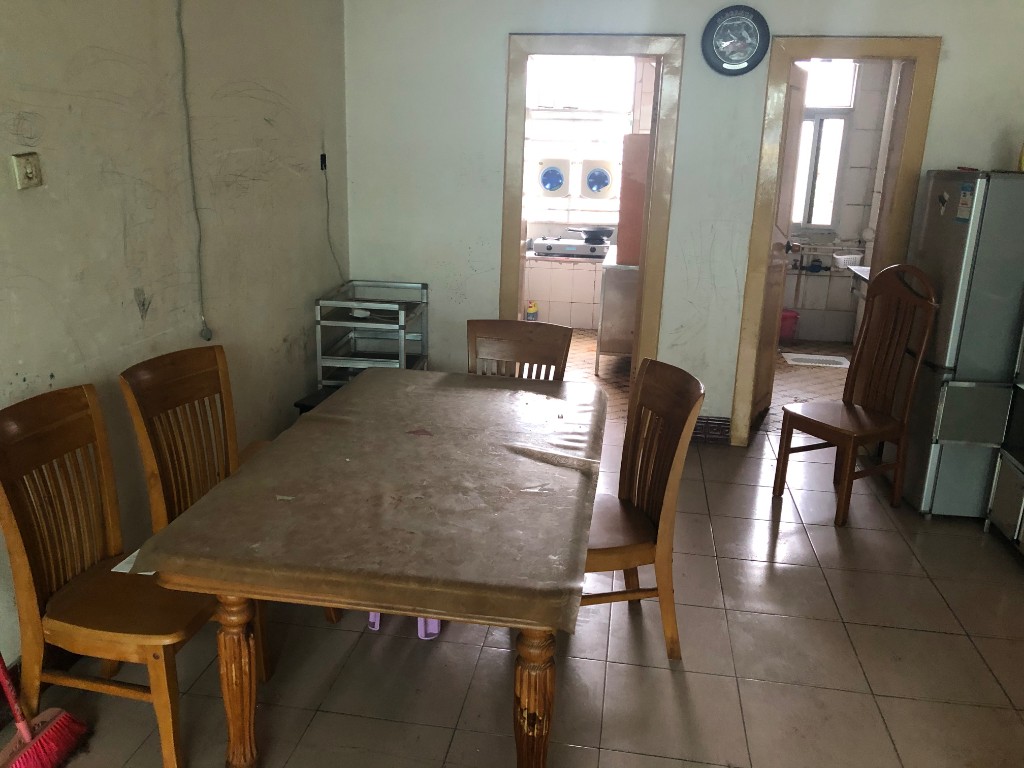 芦淞路散盘 2室2厅1卫 800.0元/月 芦淞路散盘 2室2厅1卫 800.0元/月室内图