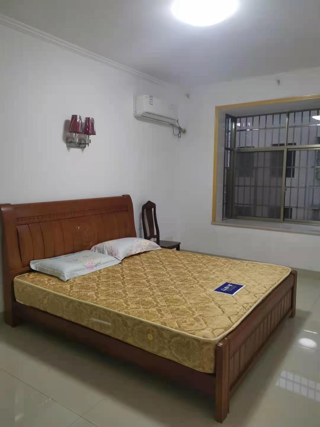 金塘小区  3室2厅2卫    1800.0元/月 金塘小区  3室2厅2卫    1800.0元/月室内图