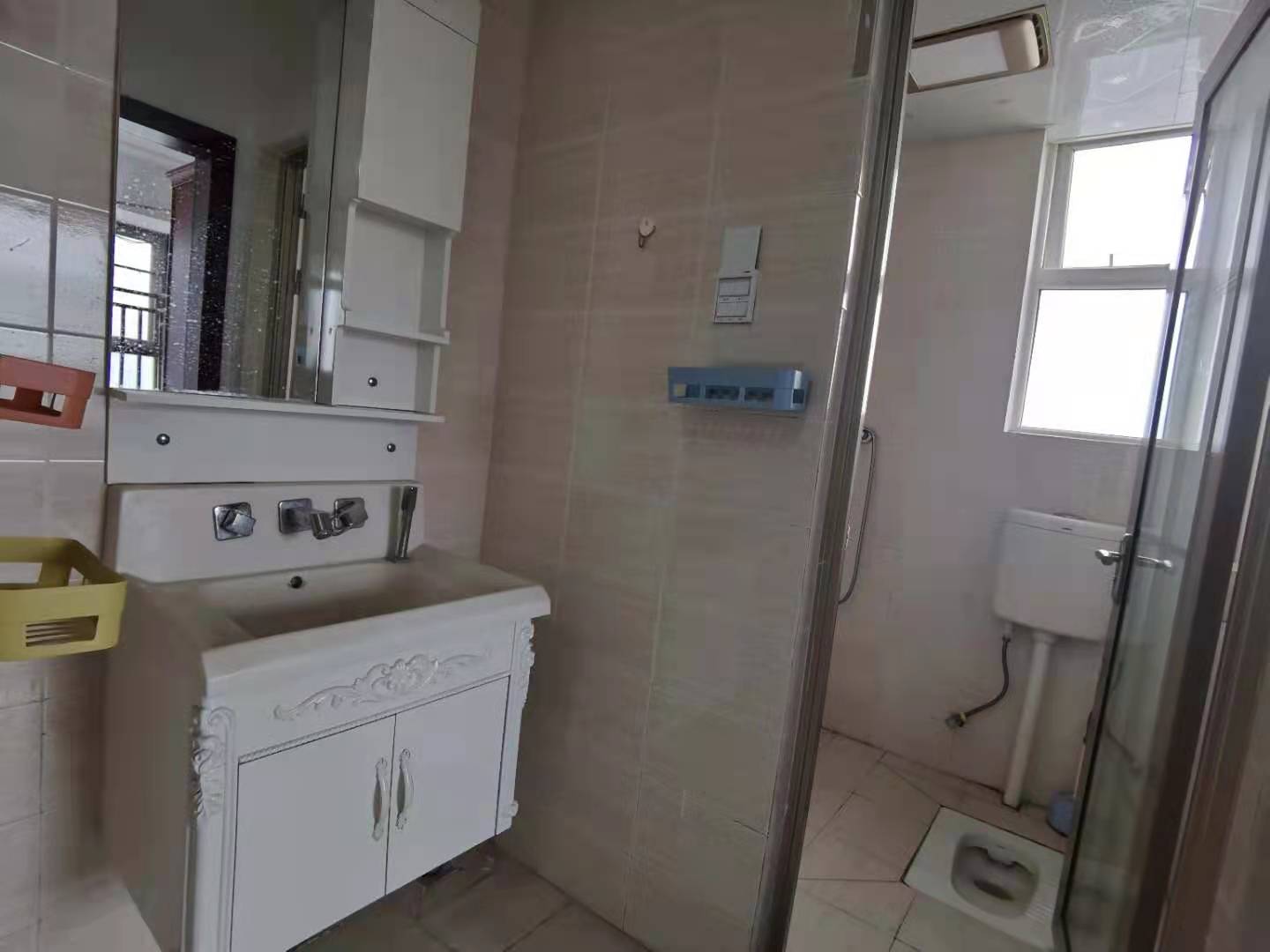 南湖尚景  1室1厅1卫    1600.0元/月 南湖尚景  1室1厅1卫    1600.0元/月室内图