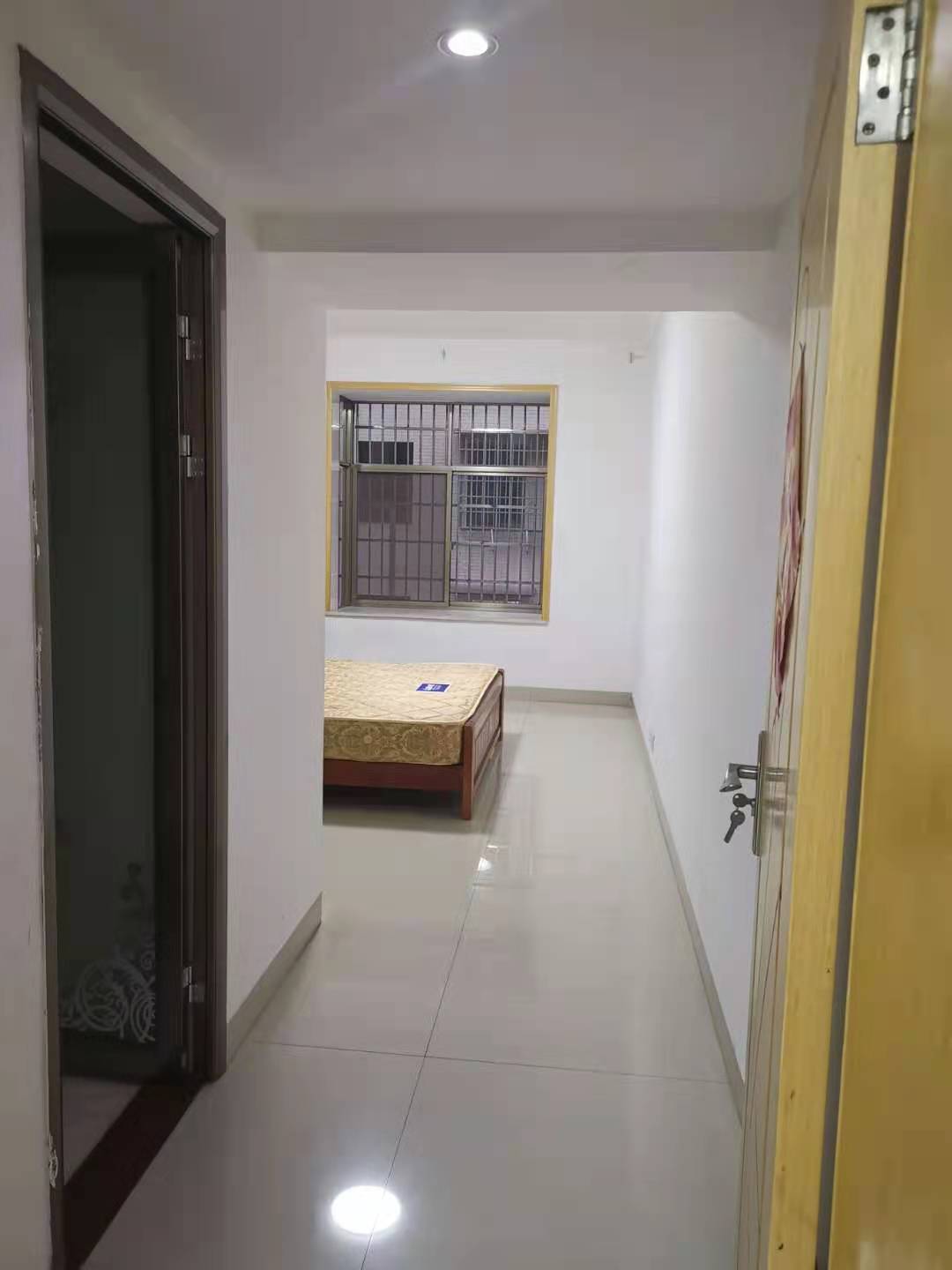 金塘小区  3室2厅2卫    1800.0元/月 金塘小区  3室2厅2卫    1800.0元/月室内图