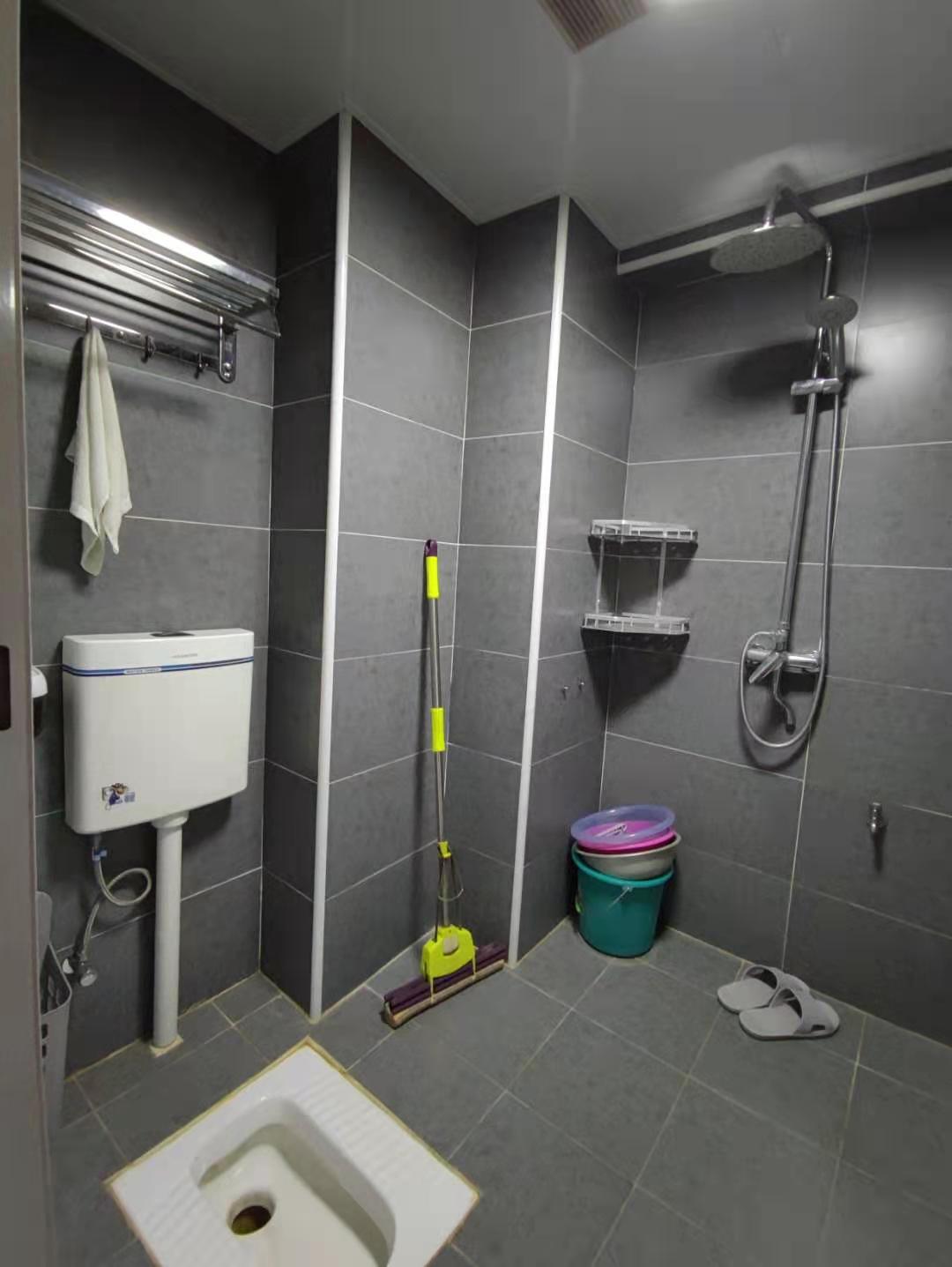 御江帝景 1室1厅1卫 1350.0元/月 御江帝景 1室1厅1卫 1350.0元/月室内图