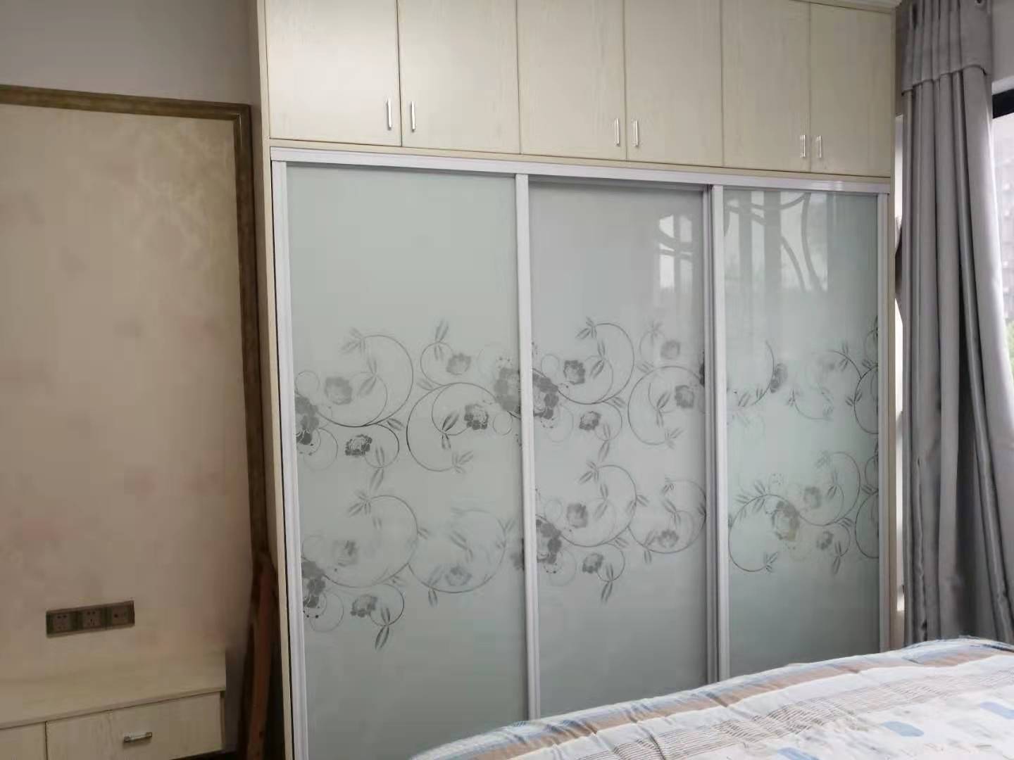 旺佳华府  1室1厅1卫    28.0万 旺佳华府  1室1厅1卫    28.0万客厅