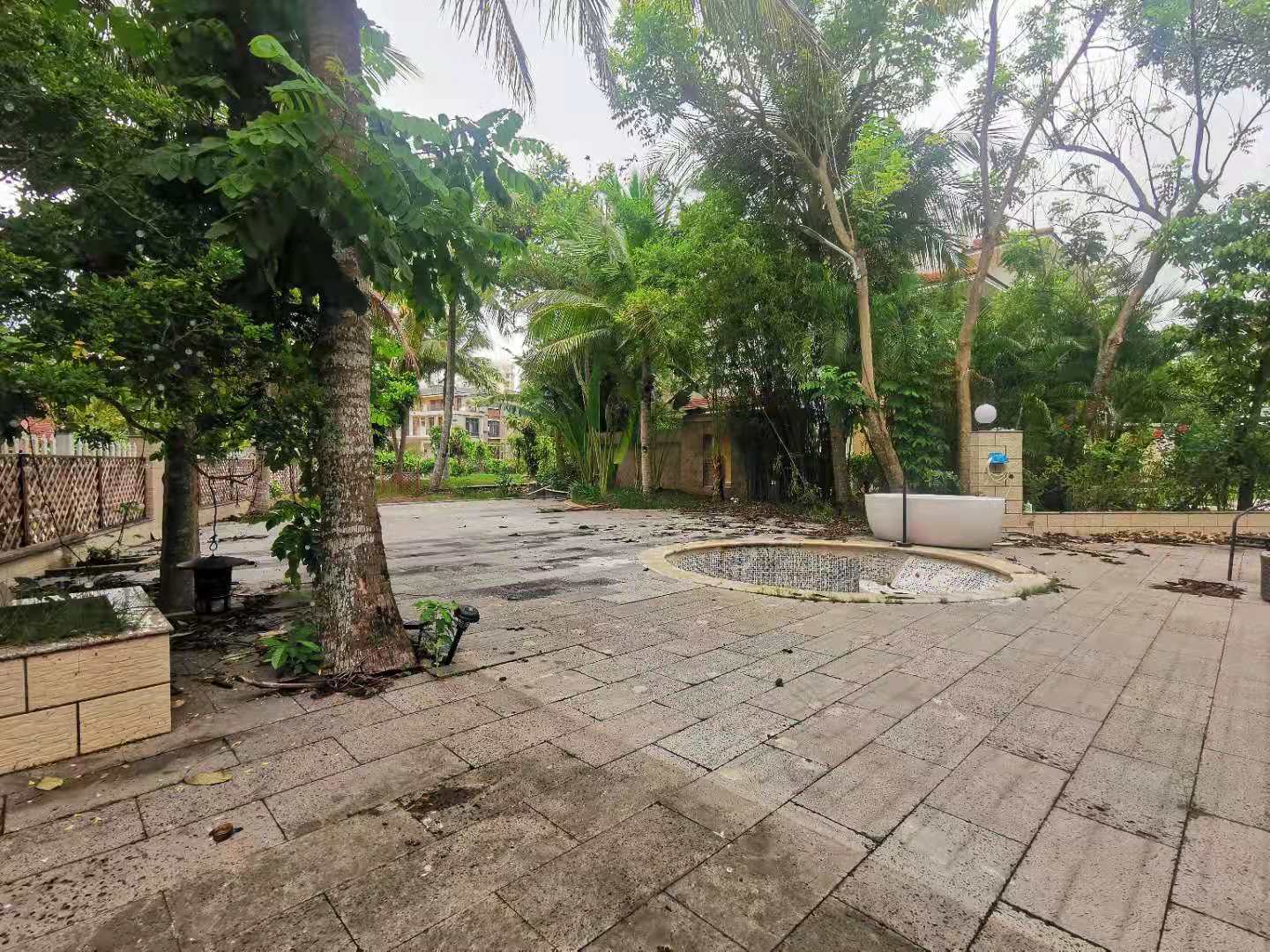 大华西海岸温泉别墅  0室0厅0卫    1150.0万 大华西海岸温泉别墅  0室0厅0卫    1150.0万卧室