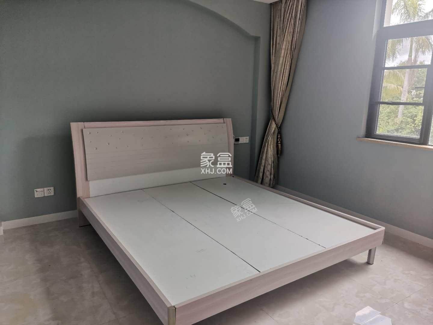 大华西海岸温泉别墅  0室0厅0卫    1150.0万 大华西海岸温泉别墅  0室0厅0卫    1150.0万客厅