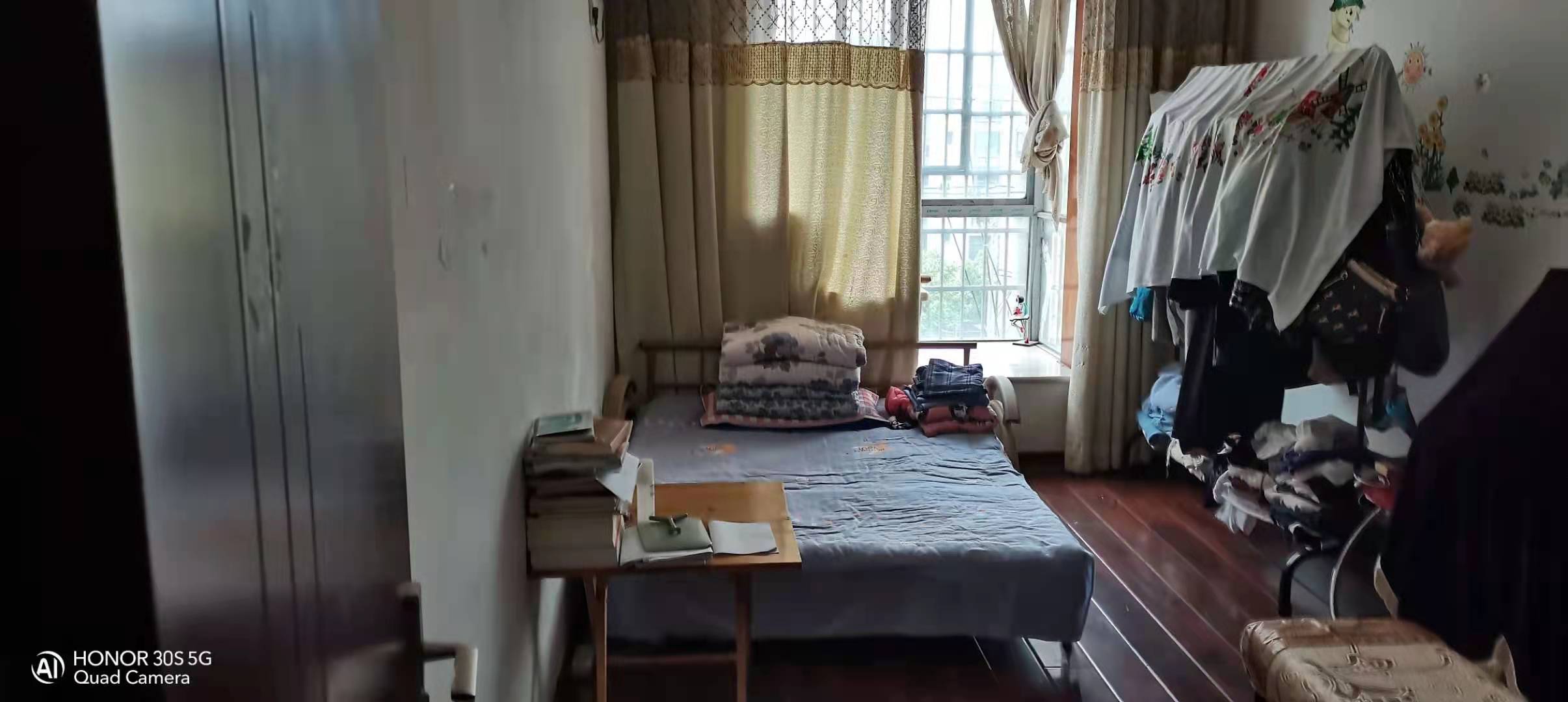 三星龙园 3室2厅2卫 94.0万 三星龙园 3室2厅2卫 94.0万客厅