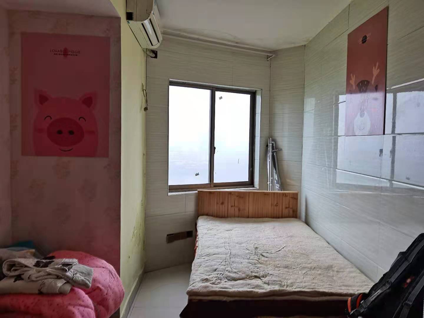 润林雅苑 2室1厅1卫 41.8万 润林雅苑 2室1厅1卫 41.8万客厅