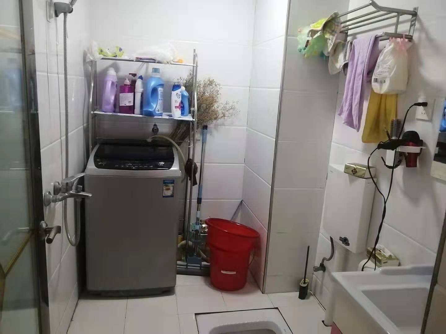 滨江财富中心 1室1厅1卫 1200.0元/月 滨江财富中心 1室1厅1卫 1200.0元/月室内图