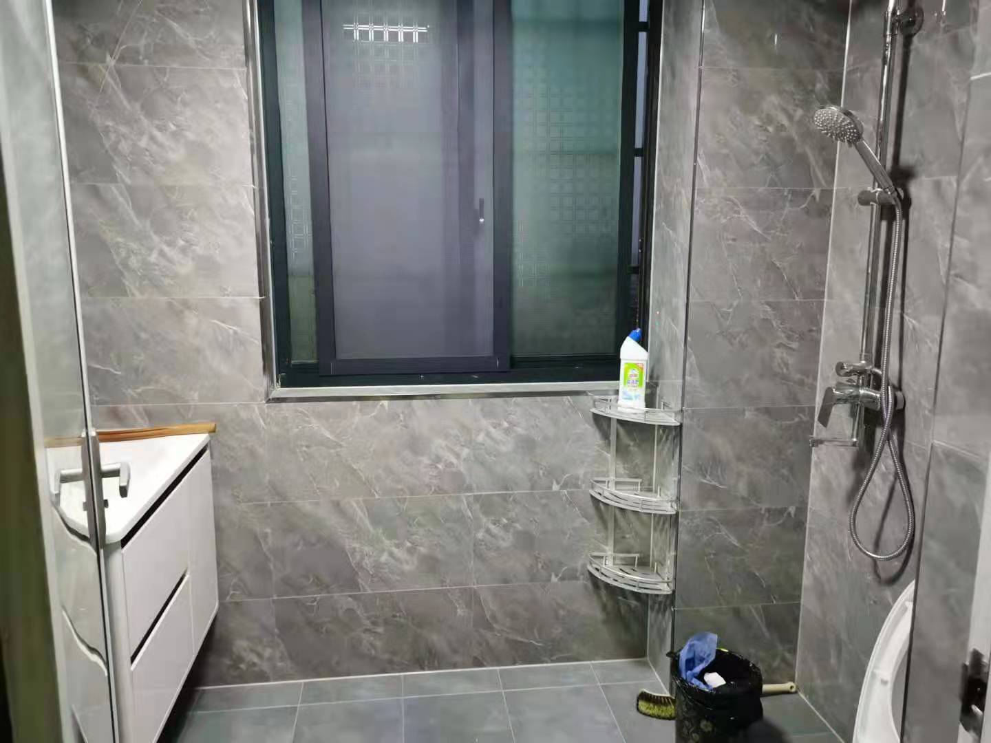 锦绣欣城 3室2厅2卫 95.8万 锦绣欣城 3室2厅2卫 95.8万客厅