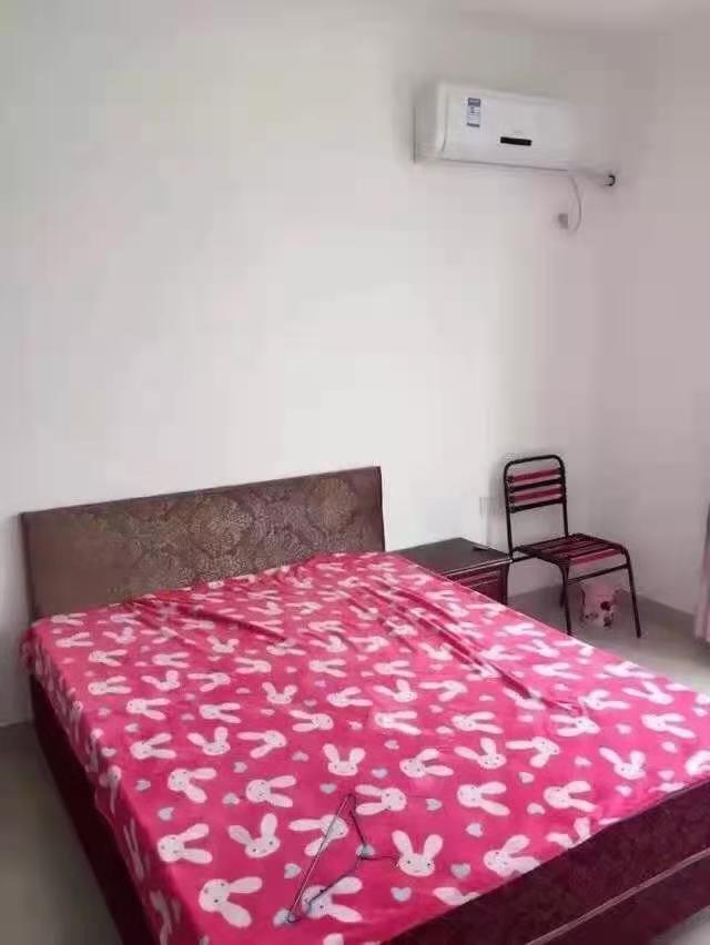 长河广场(待清理)  1室0厅1卫    1000.0元/月 长河广场(待清理)  1室0厅1卫    1000.0元/月室内图