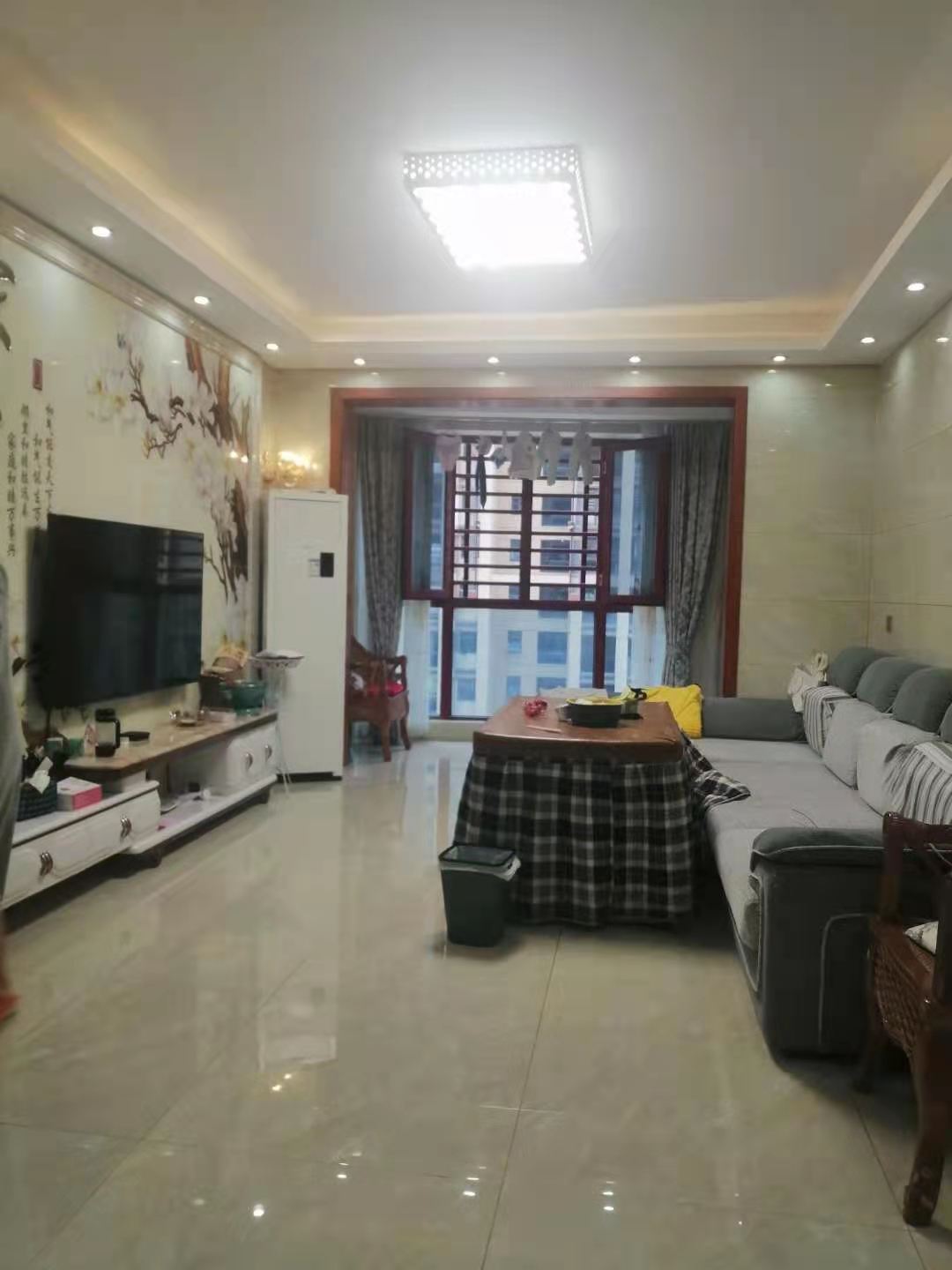 吉泰丽园 5室2厅2卫 3500.0元/月 吉泰丽园 5室2厅2卫 3500.0元/月室内图