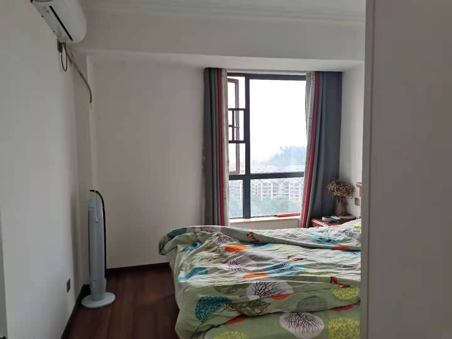 金益紫檀 4室2厅2卫 135.0万 金益紫檀 4室2厅2卫 135.0万卧室