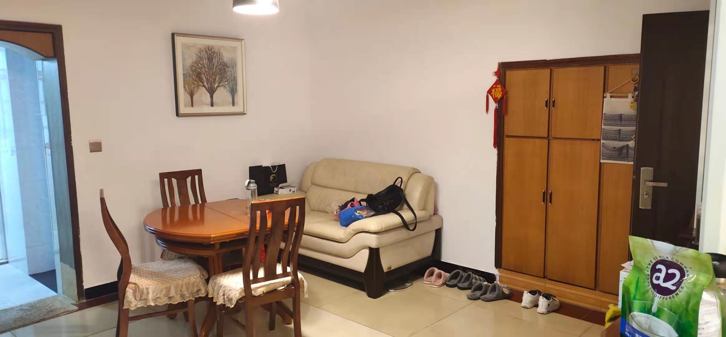 西流湾社区 3室2厅2卫 75.0万 西流湾社区 3室2厅2卫 75.0万卫生间