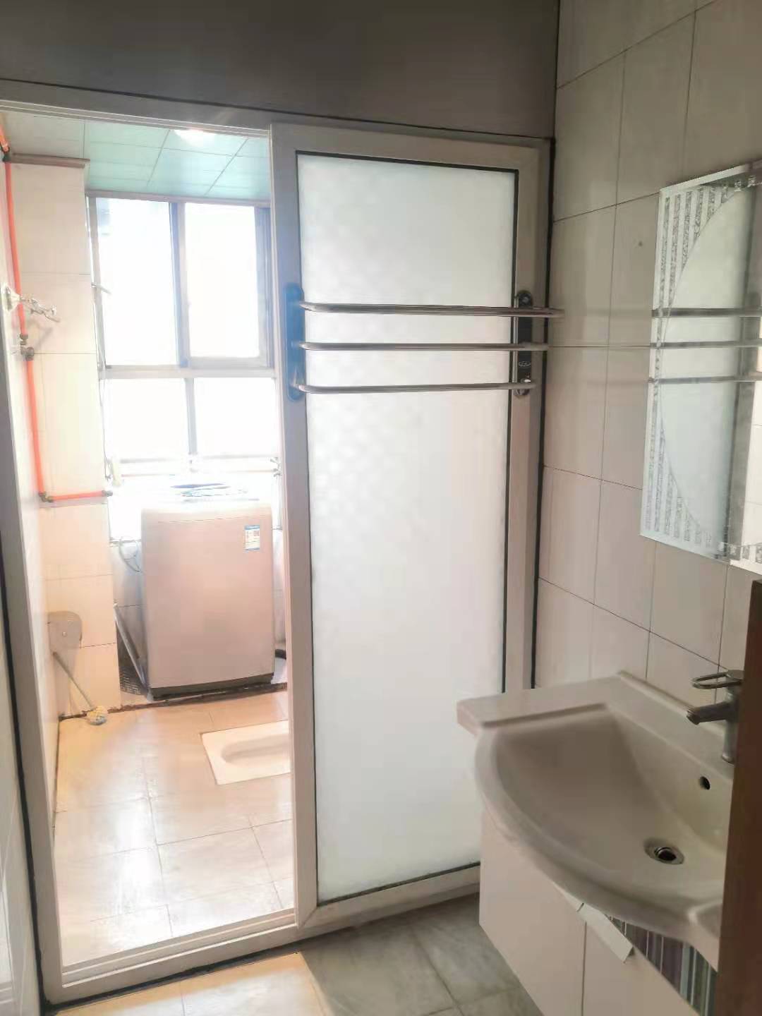 株洲长江北路阳光小区(锁) 3室2厅1卫 1500.0元/月 株洲长江北路阳光小区(锁) 3室2厅1卫 1500.0元/月室内图