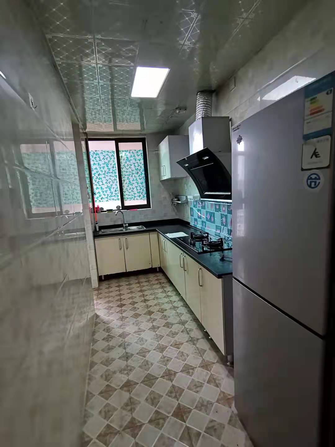 佳兆业君汇上品  3室2厅2卫    2800.0元/月 佳兆业君汇上品  3室2厅2卫    2800.0元/月室内图