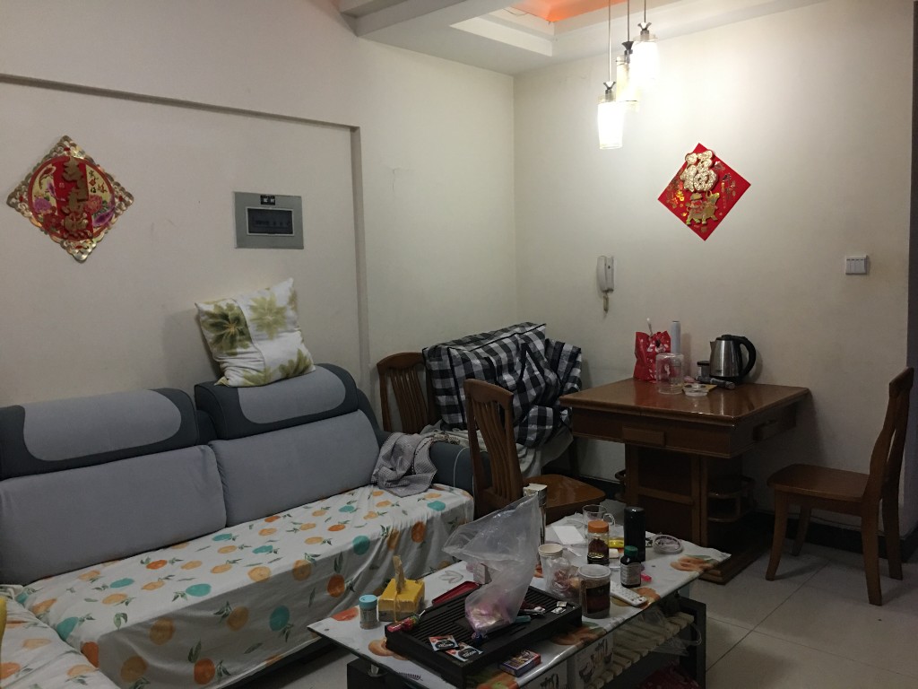 左右小区  2室1厅1卫   1800.00元/月户型图