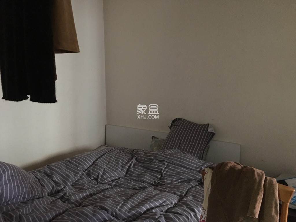 左右小区 2室1厅1卫 1800.0元/月 左右小区 2室1厅1卫 1800.0元/月室内图