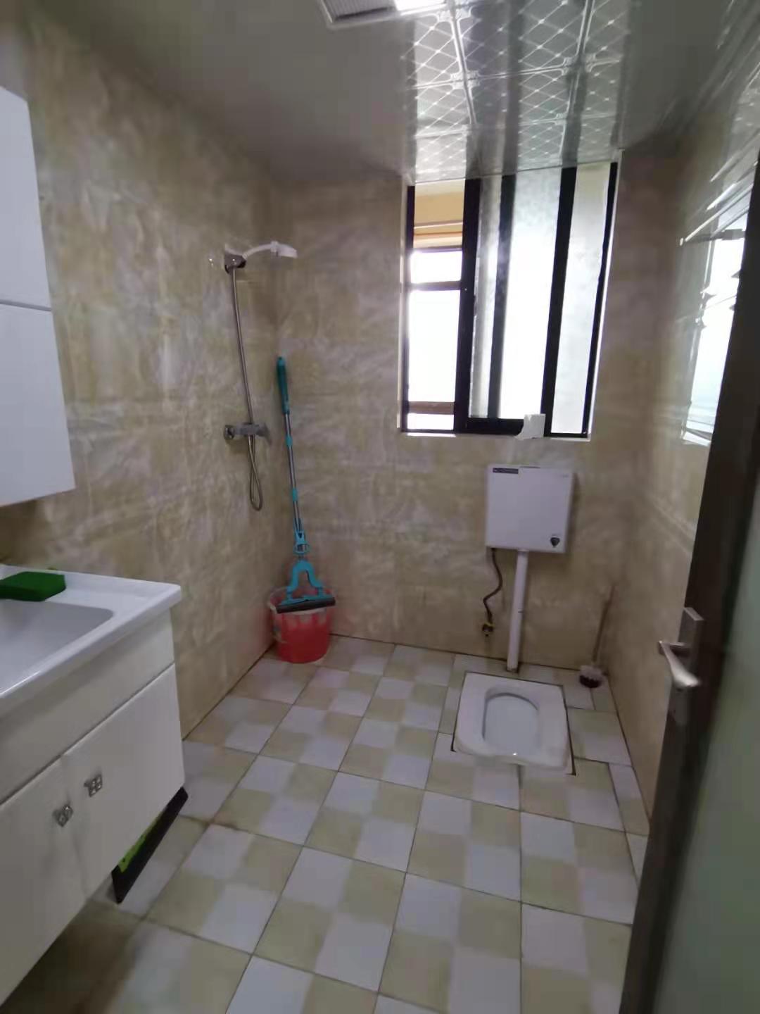 佳兆业君汇上品  3室2厅2卫    2800.0元/月 佳兆业君汇上品  3室2厅2卫    2800.0元/月室内图