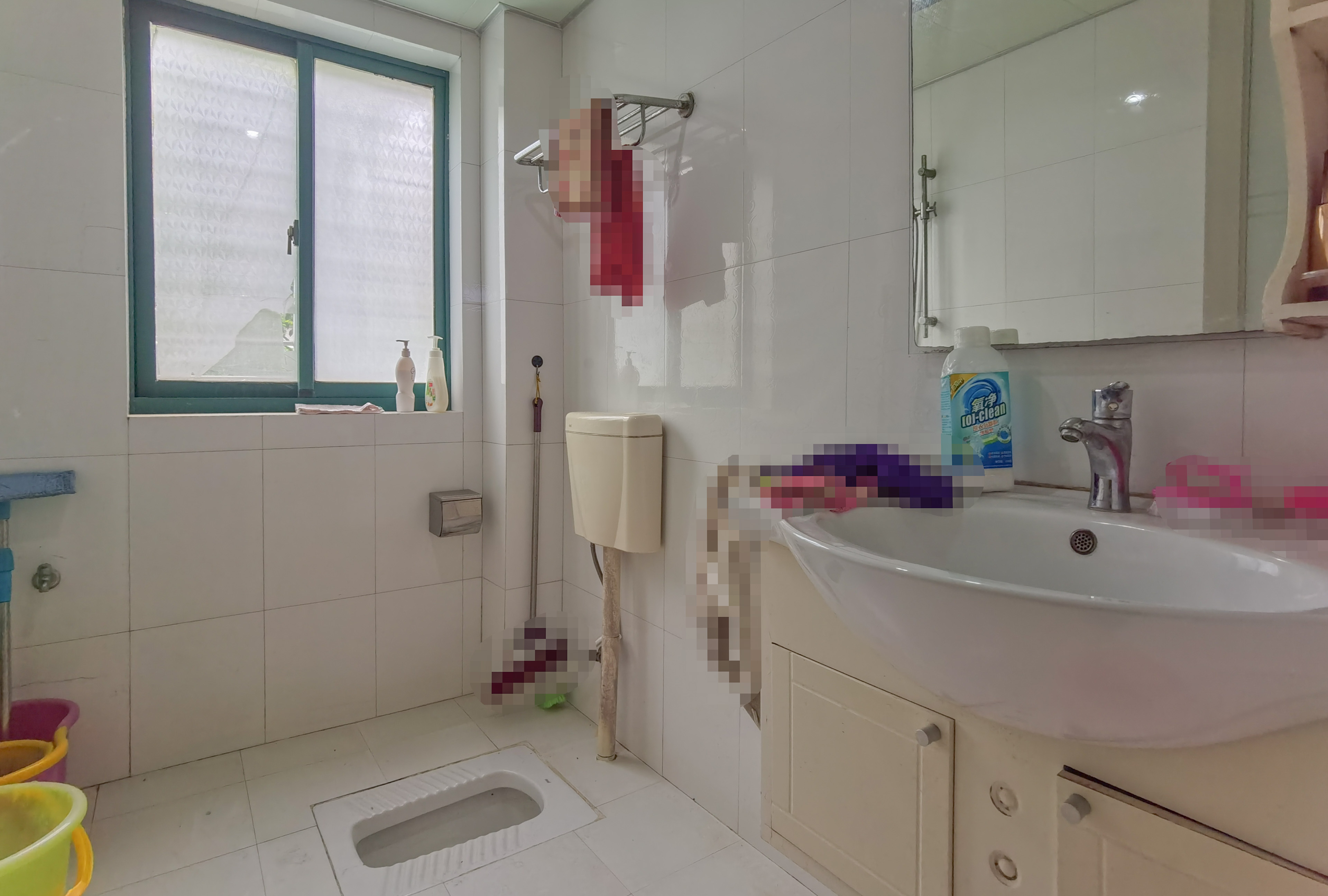 秦淮世家 3室2厅2卫 69.8万 秦淮世家 3室2厅2卫 69.8万客厅