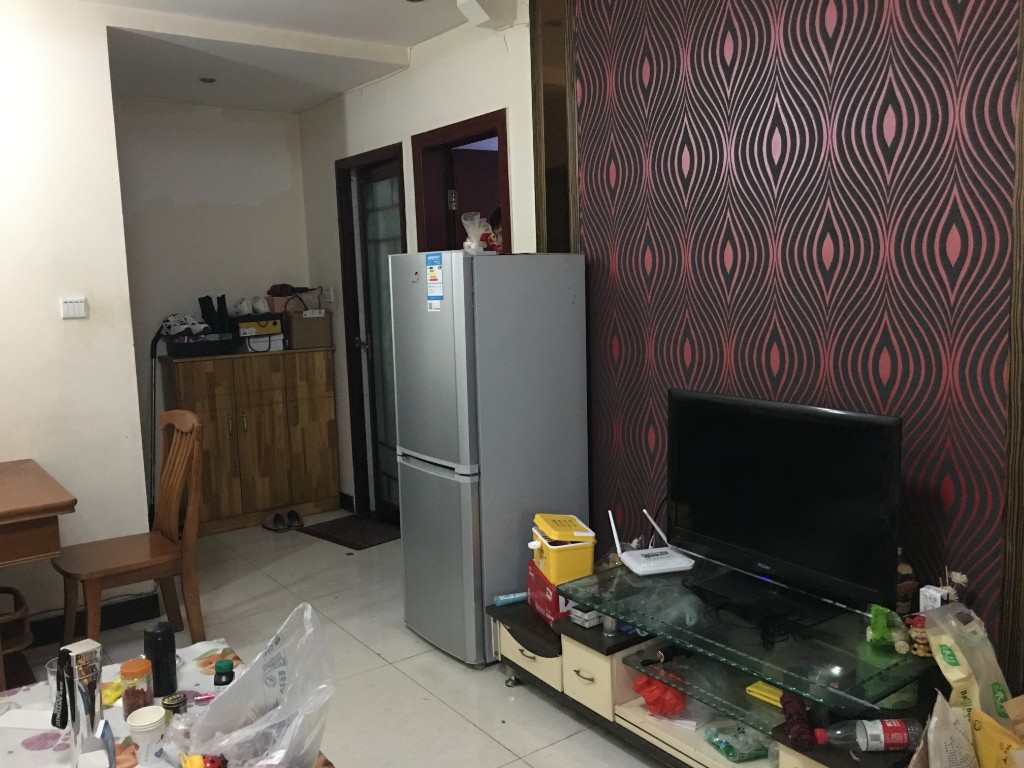 左右小区  2室1厅1卫   1800.00元/月