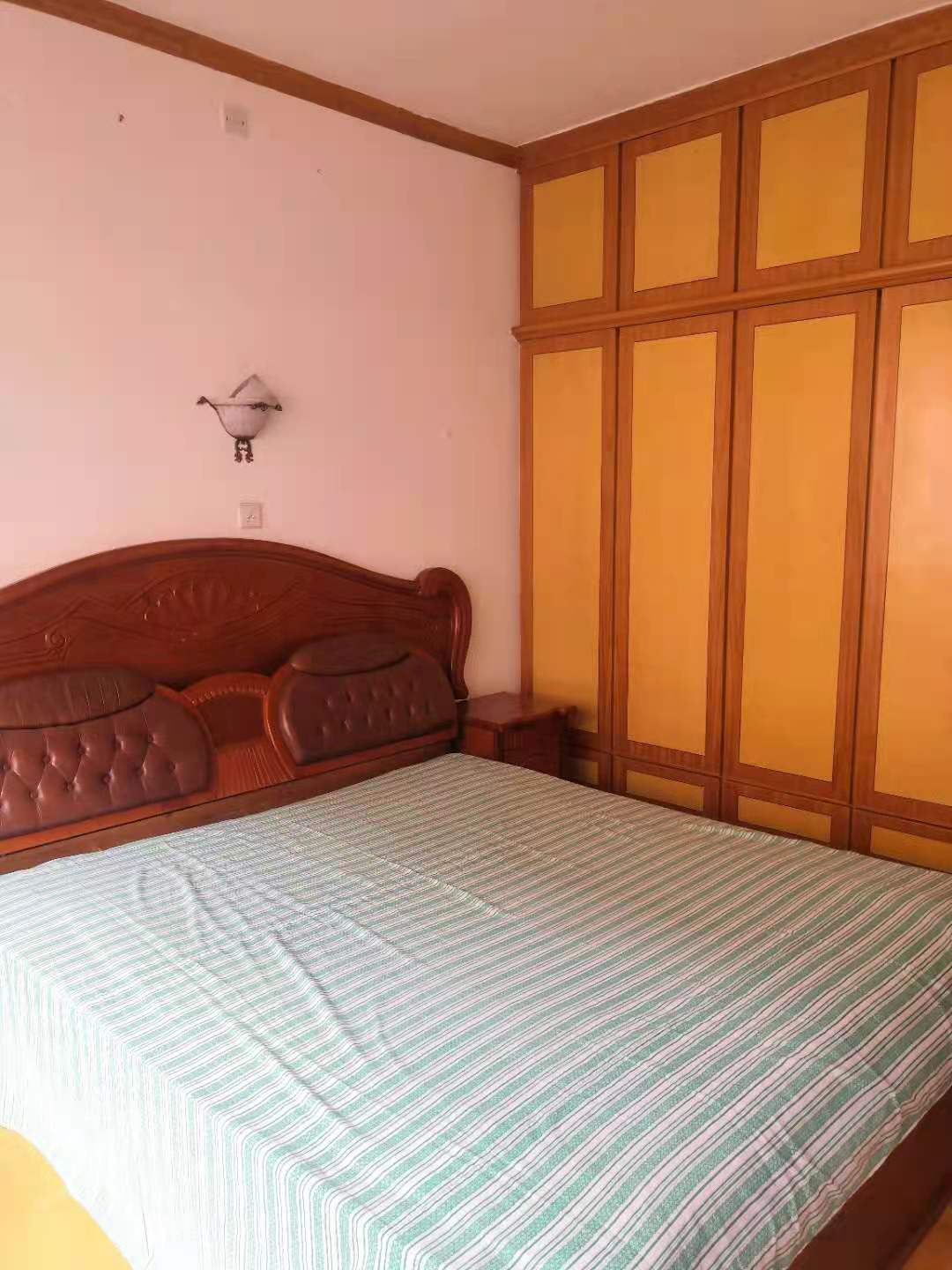 株洲长江北路阳光小区(锁) 3室2厅1卫 1500.0元/月 株洲长江北路阳光小区(锁) 3室2厅1卫 1500.0元/月室内图