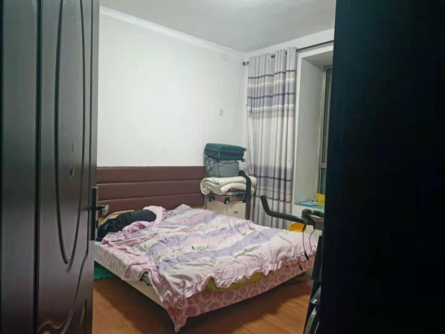 娄底市水果农产品大市场  3室2厅1卫    56.8万卧室