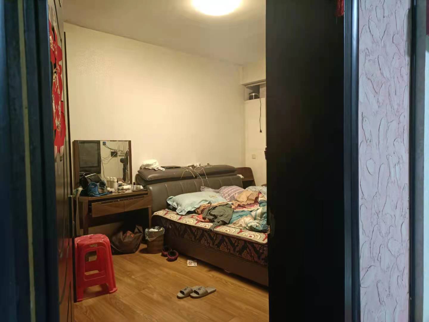 娄底市水果农产品大市场  3室2厅1卫    56.8万卧室