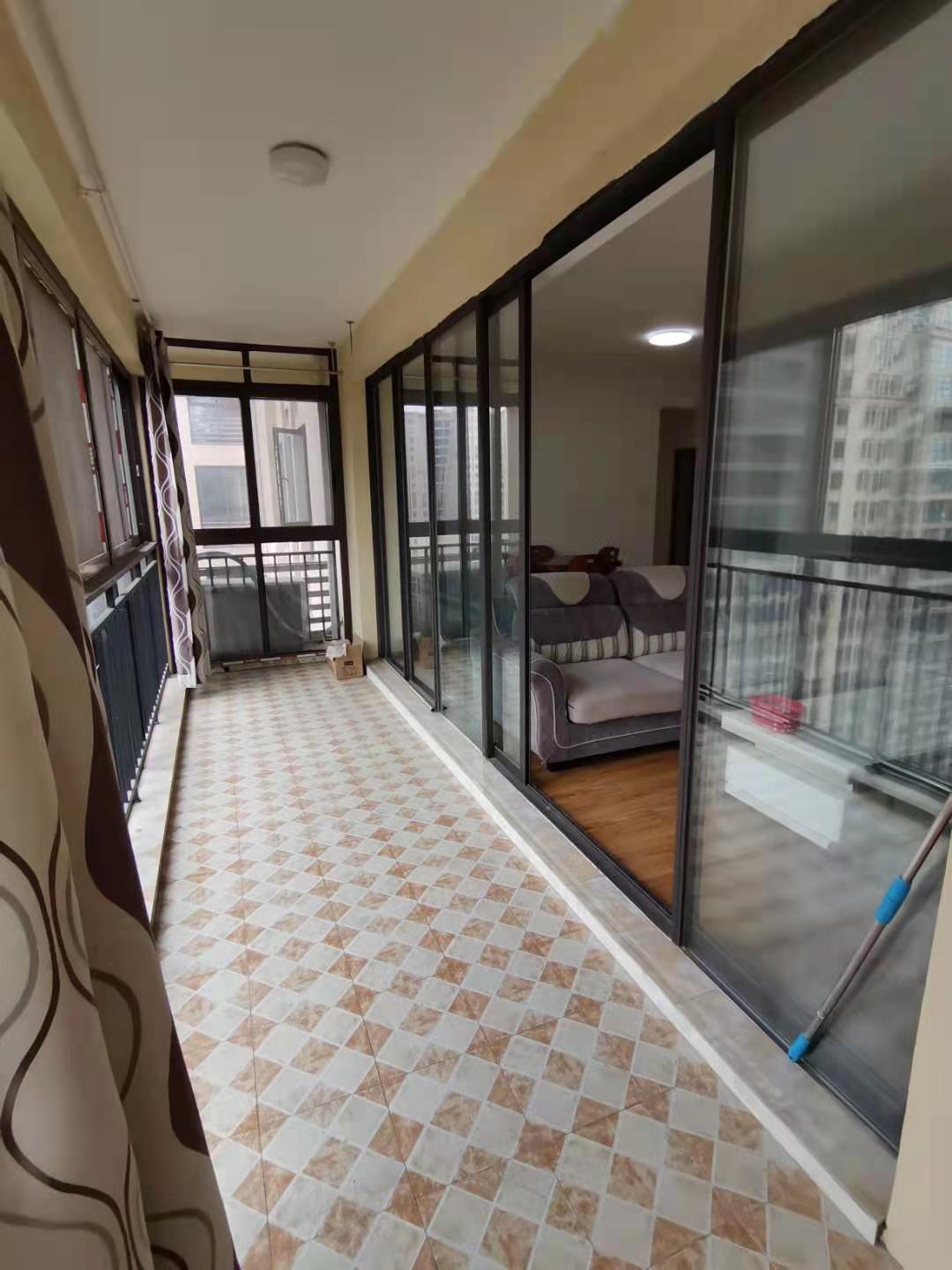 佳兆业君汇上品  3室2厅2卫    2800.0元/月 佳兆业君汇上品  3室2厅2卫    2800.0元/月室内图