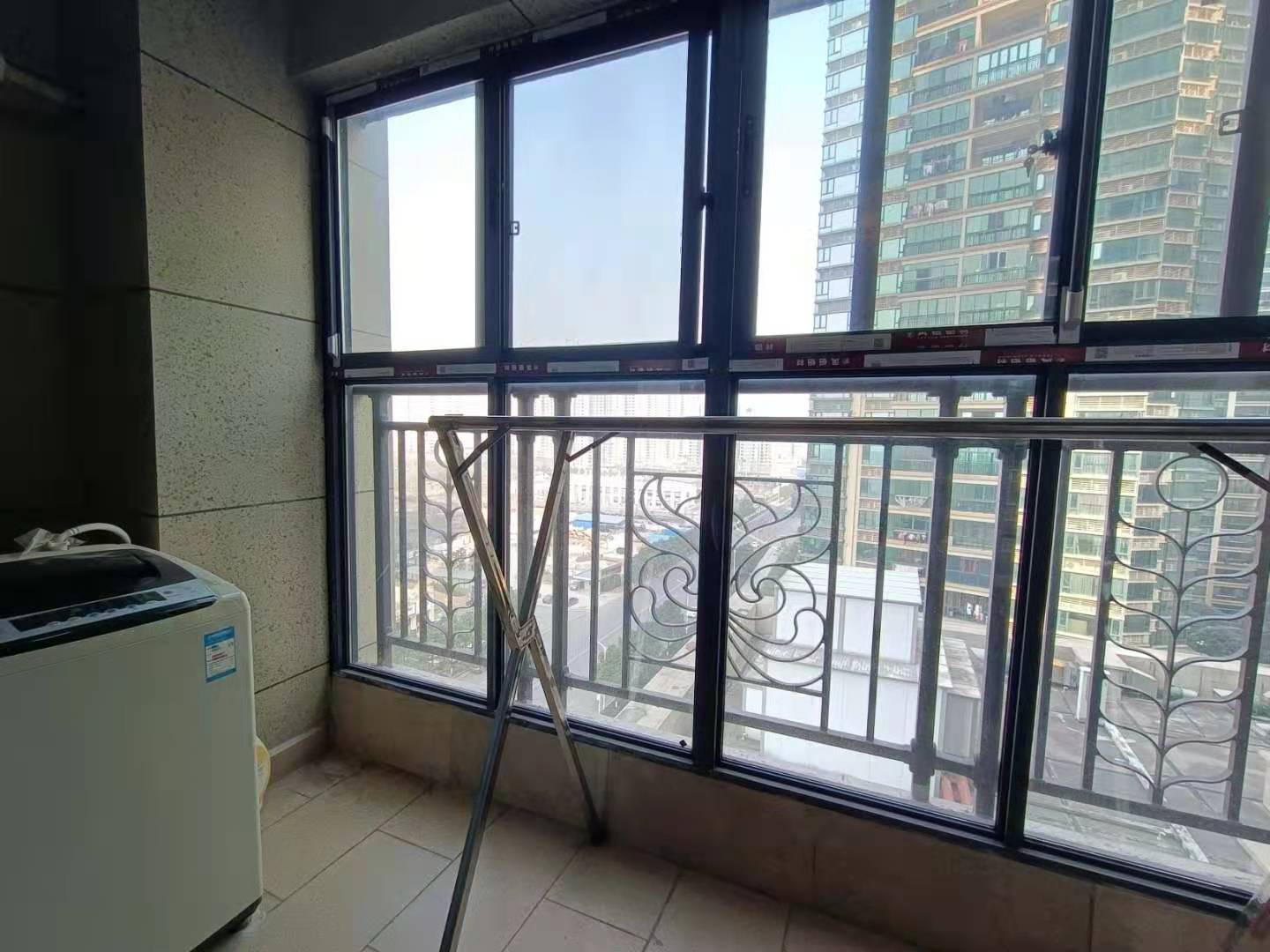 恒大绿洲  1室1厅1卫    1800.0元/月 恒大绿洲  1室1厅1卫    1800.0元/月