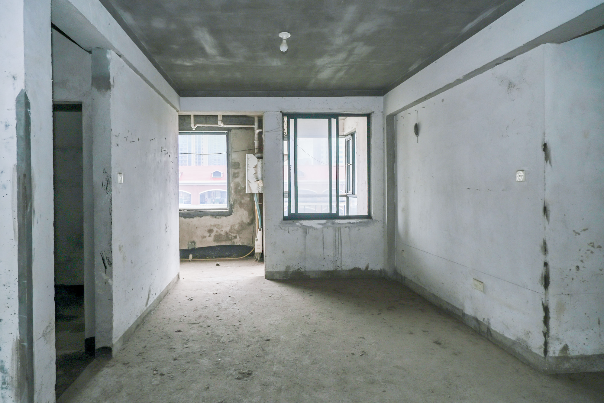 美林水郡  3室2厅1卫    115.0万其他