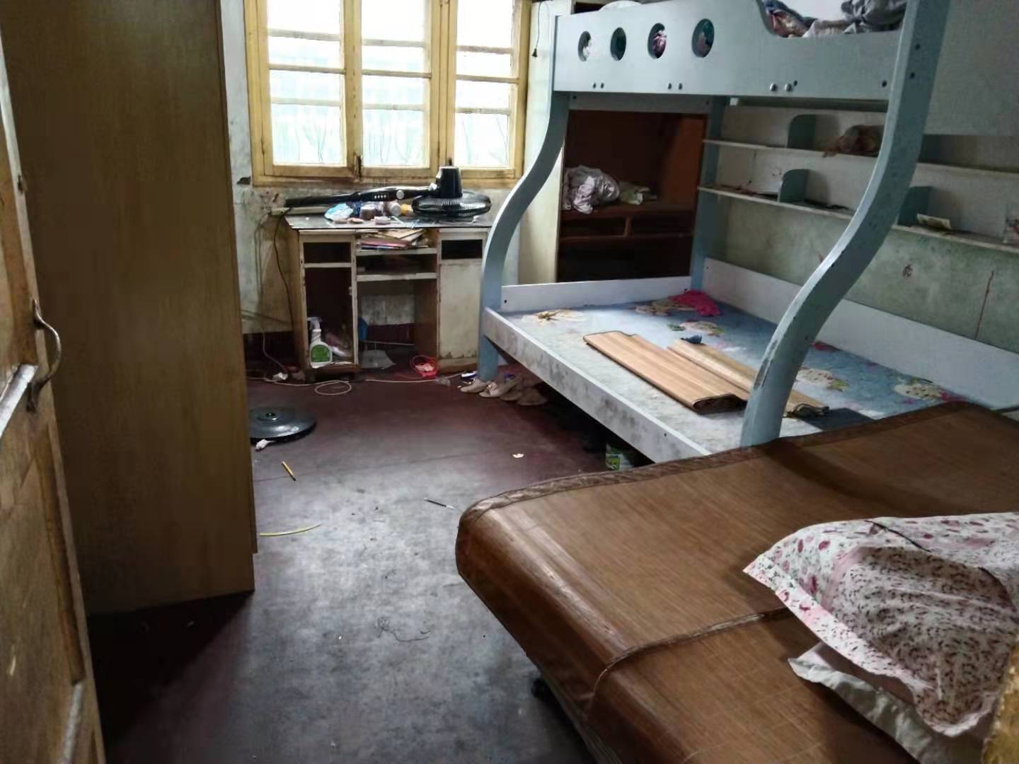 远大一路五矿宿舍 2室1厅1卫 900.0元/月 远大一路五矿宿舍 2室1厅1卫 900.0元/月室内图