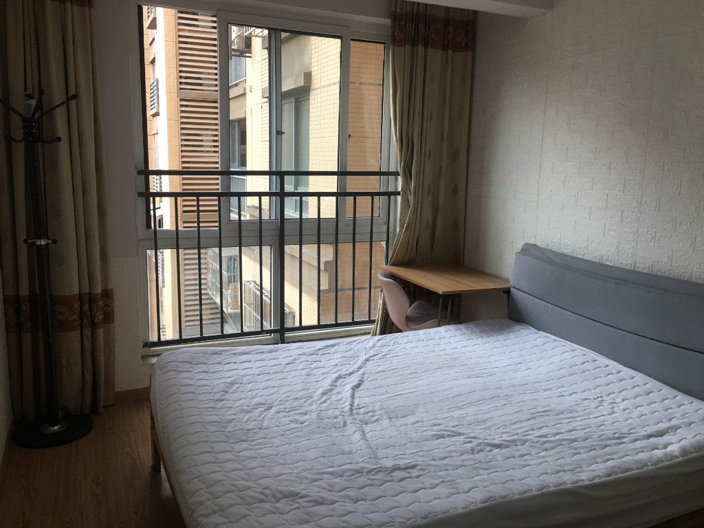 朗基龙堂  1室1厅1卫   2000.00元/月室内图