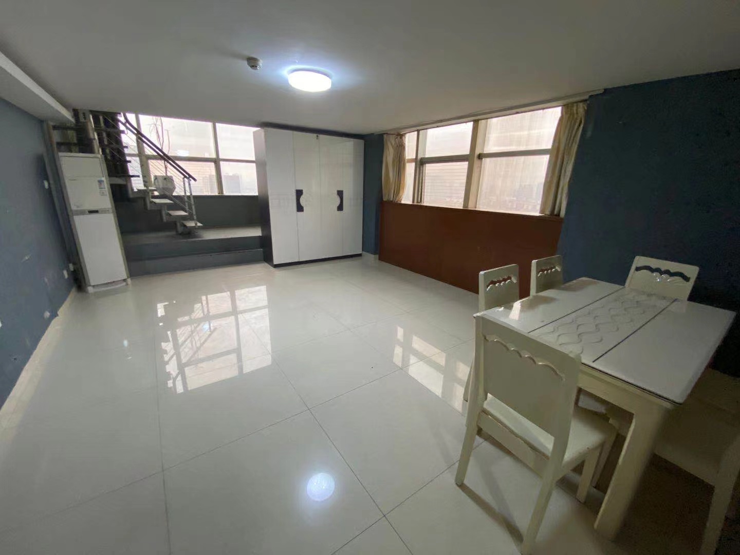 金轮时代广场 2室1厅1卫 2300.00元/月 金轮时代广场 2室1厅1卫 2300.00元/月室内图