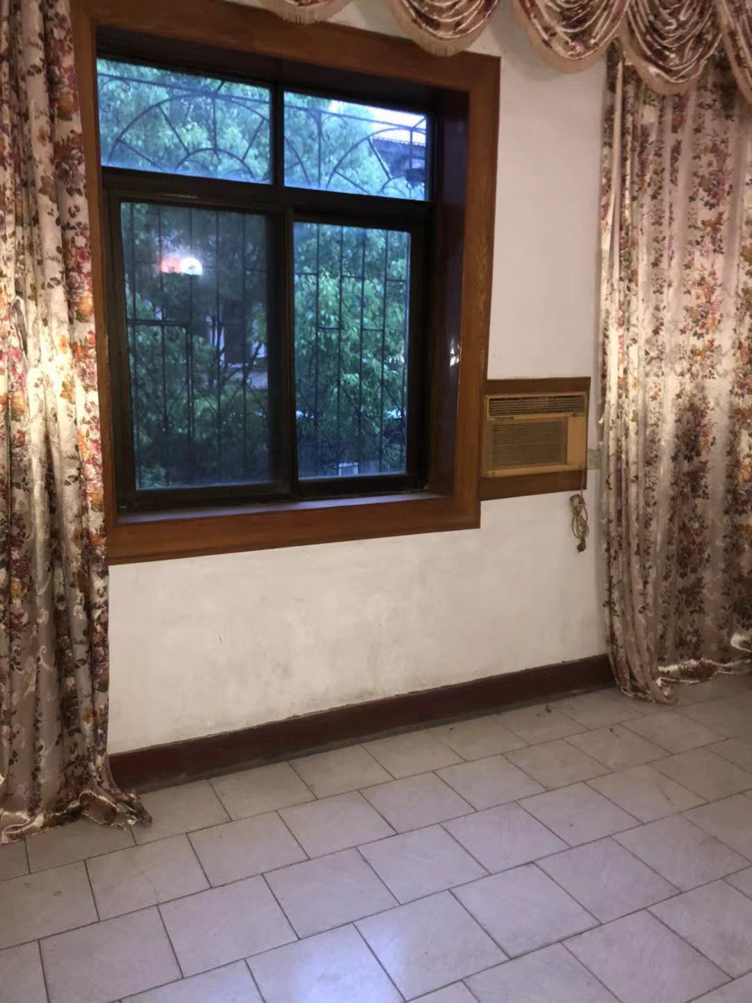 电力局家属楼 3室2厅1卫 59.8万 电力局家属楼 3室2厅1卫 59.8万客厅