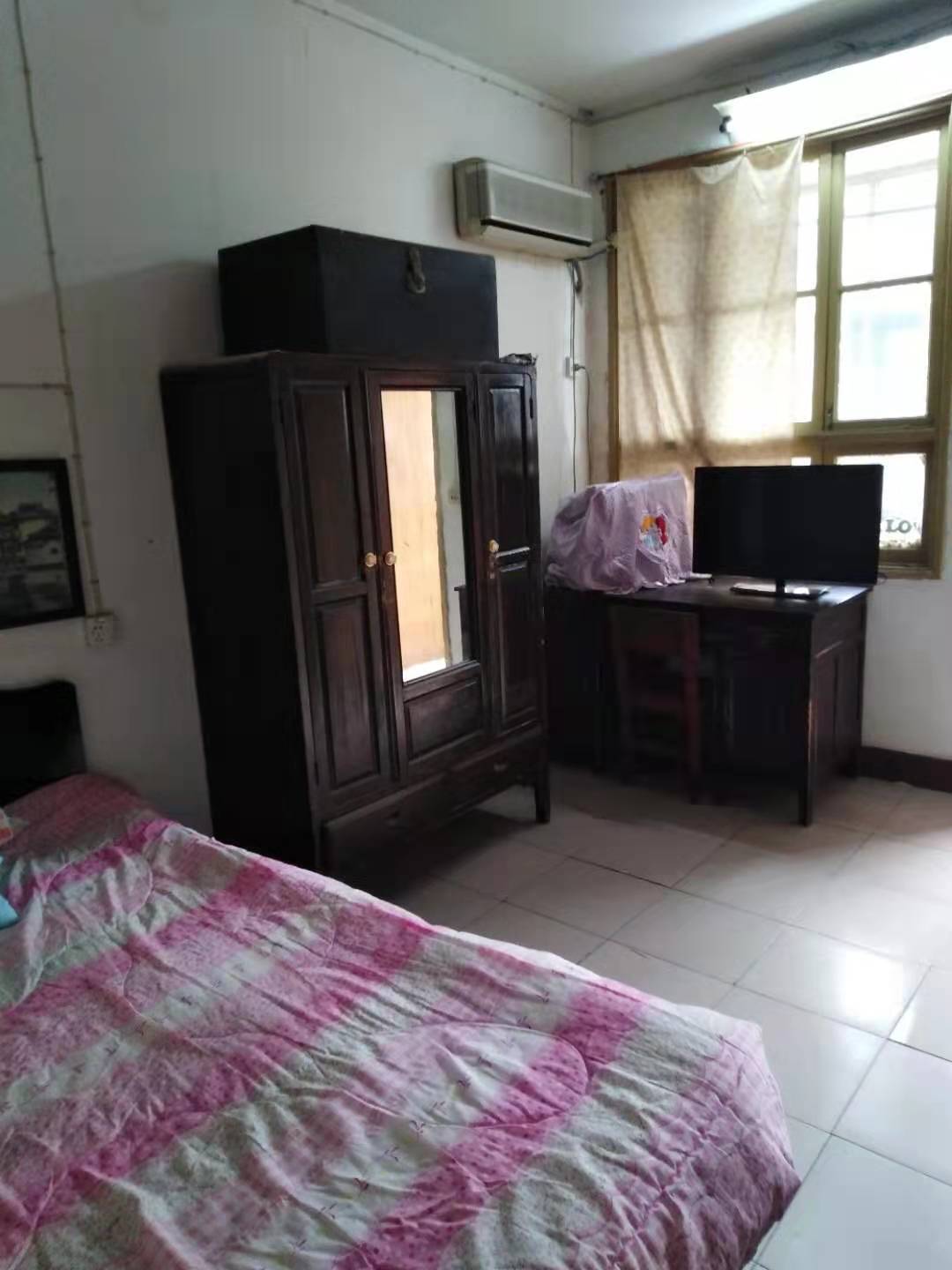 老市政府家属楼(机关三院) 3室2厅1卫 1100.0元/月 老市政府家属楼(机关三院) 3室2厅1卫 1100.0元/月室内图