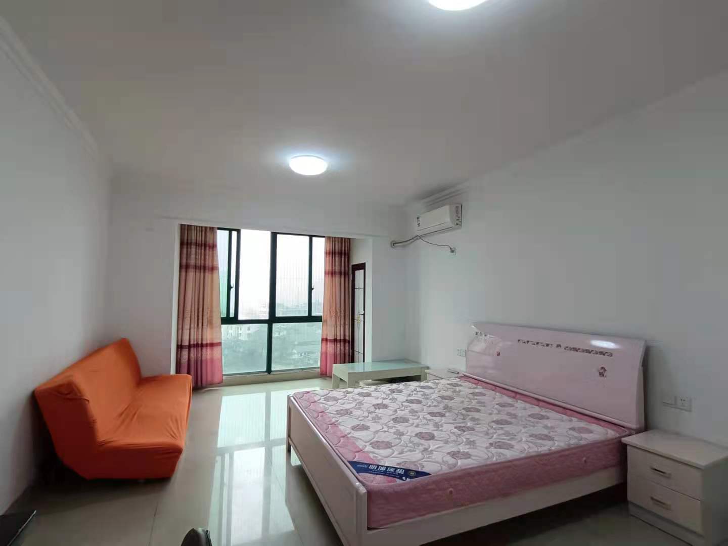 世纪名城  1室1厅1卫    1200.0元/月 世纪名城  1室1厅1卫    1200.0元/月室内图