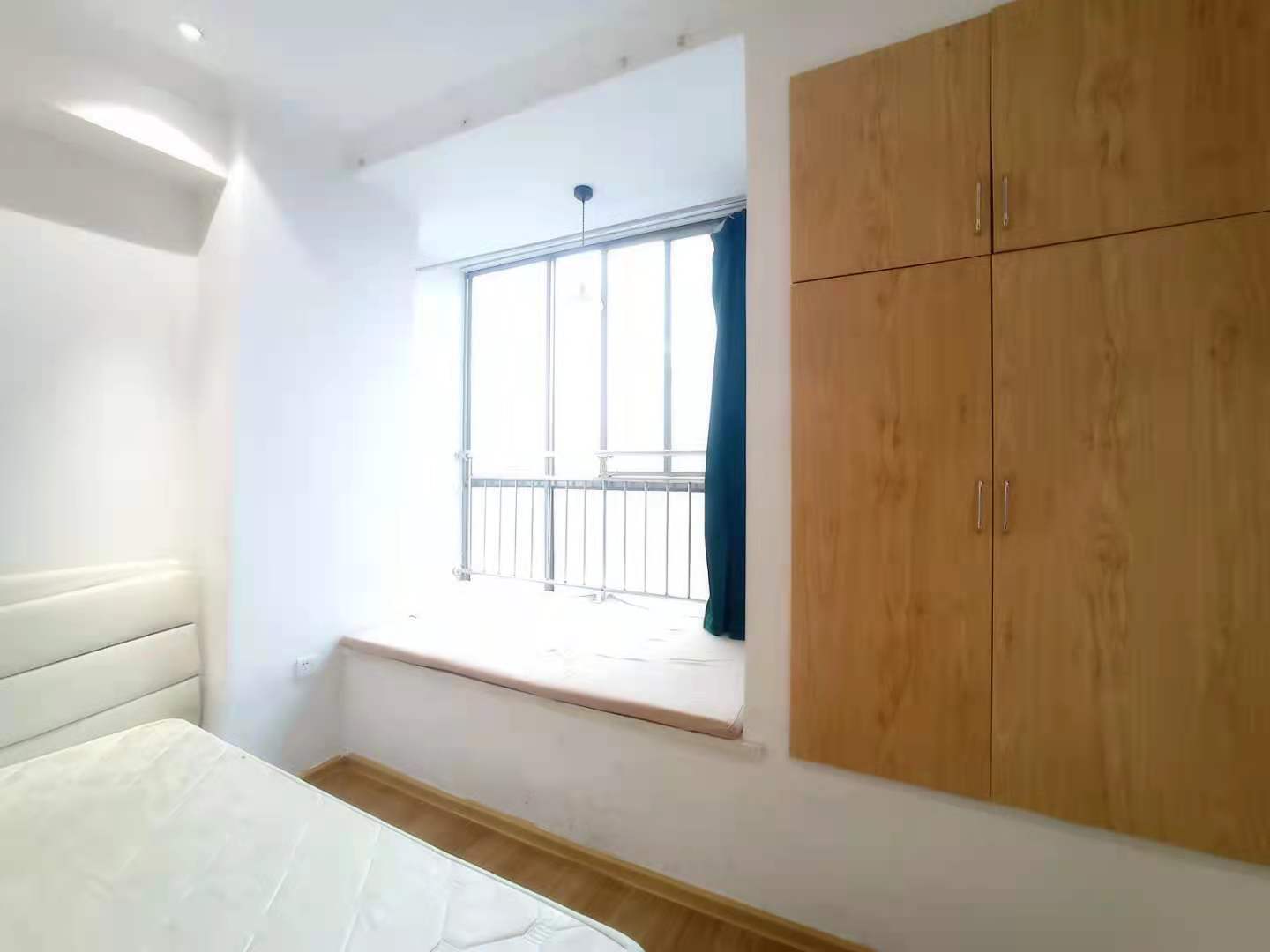 和平路行政公馆 1室1厅1卫 1500.0元/月 和平路行政公馆 1室1厅1卫 1500.0元/月室内图