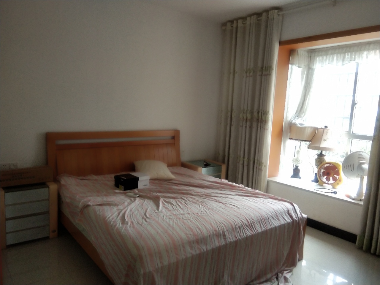 大汉巨龙家园  4室2厅2卫    91.8万 大汉巨龙家园  4室2厅2卫    91.8万卧室