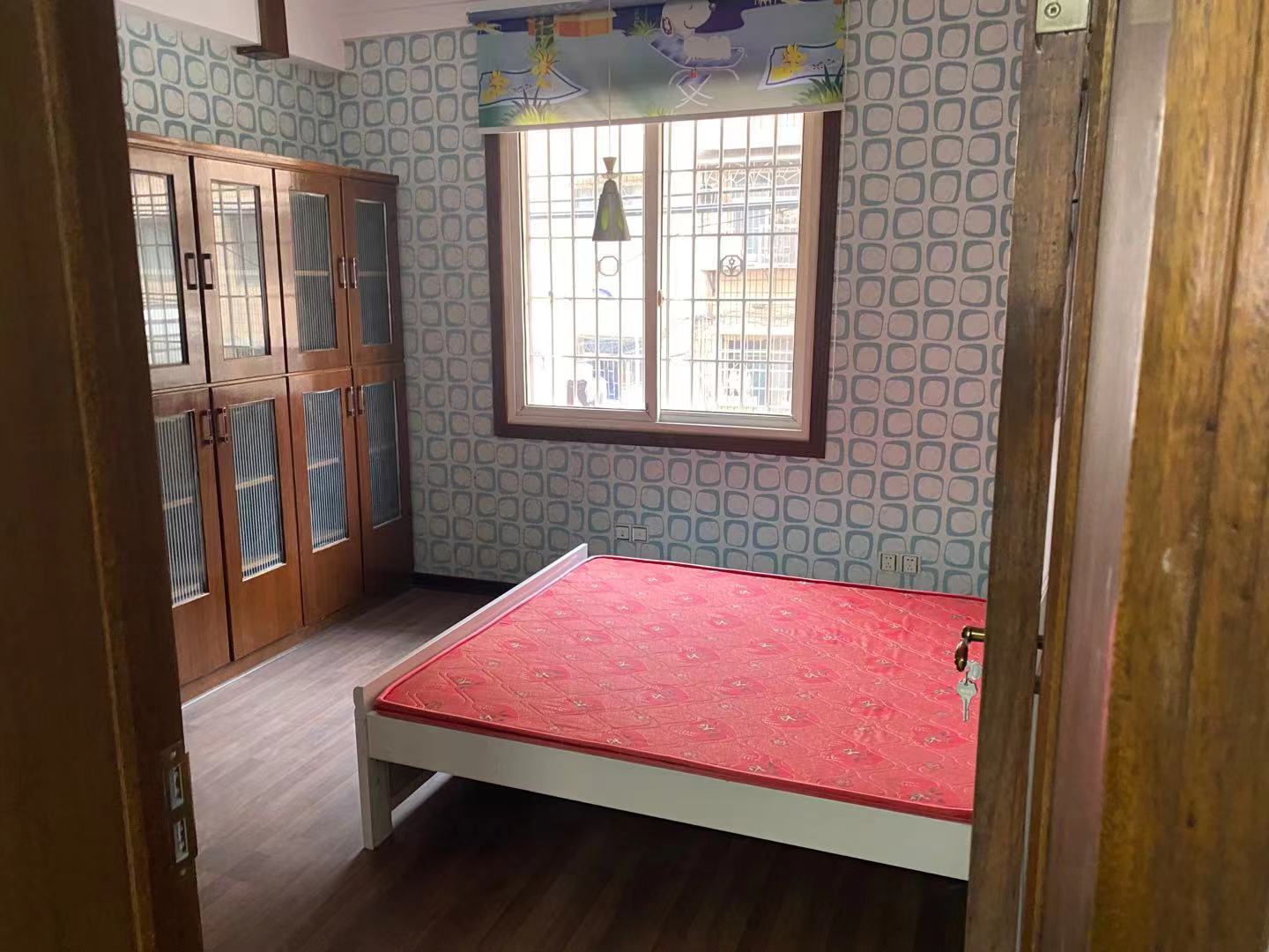 月塘生活小区  3室2厅2卫    62.8万 月塘生活小区  3室2厅2卫    62.8万卫生间