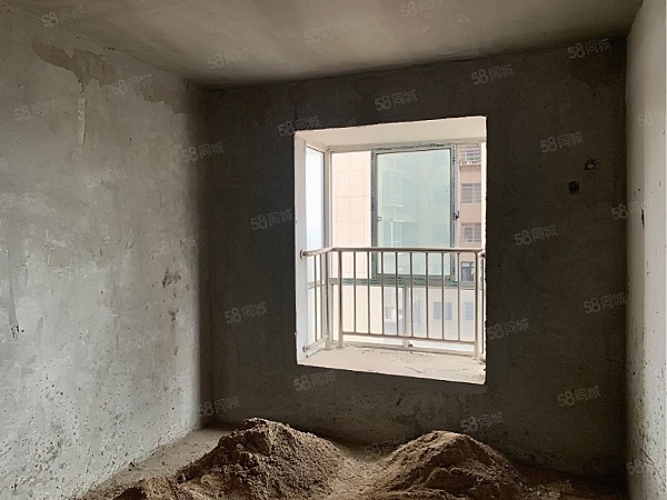 孙水明珠  4室2厅2卫    61.8万 孙水明珠  4室2厅2卫    61.8万卧室