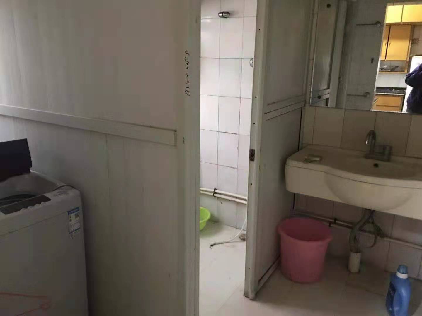 建设南路公安小区 3室1厅1卫 1500.0元/月 建设南路公安小区 3室1厅1卫 1500.0元/月室内图