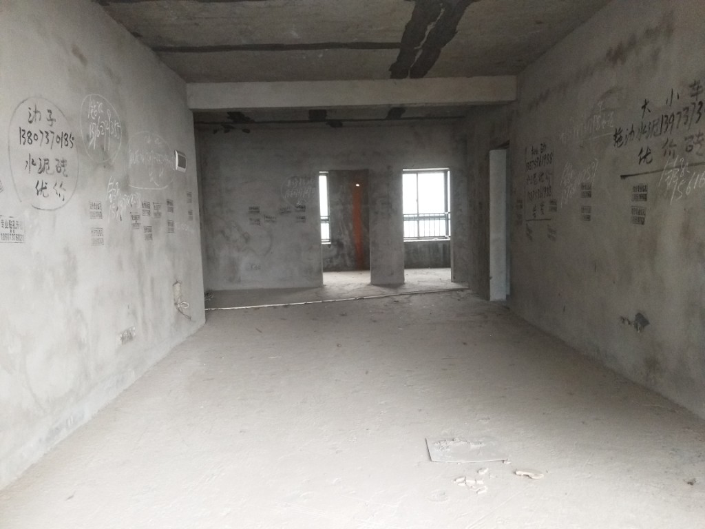 金苑小区  3室2厅2卫    80.0万室内图1