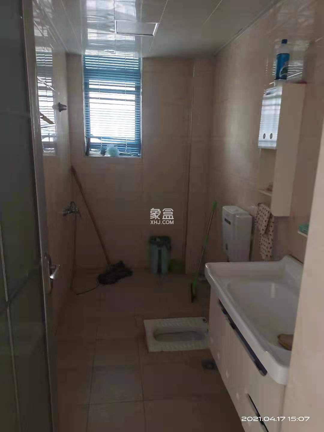 新华都万家城 3室2厅1卫 3000.0元/月 新华都万家城 3室2厅1卫 3000.0元/月室内图